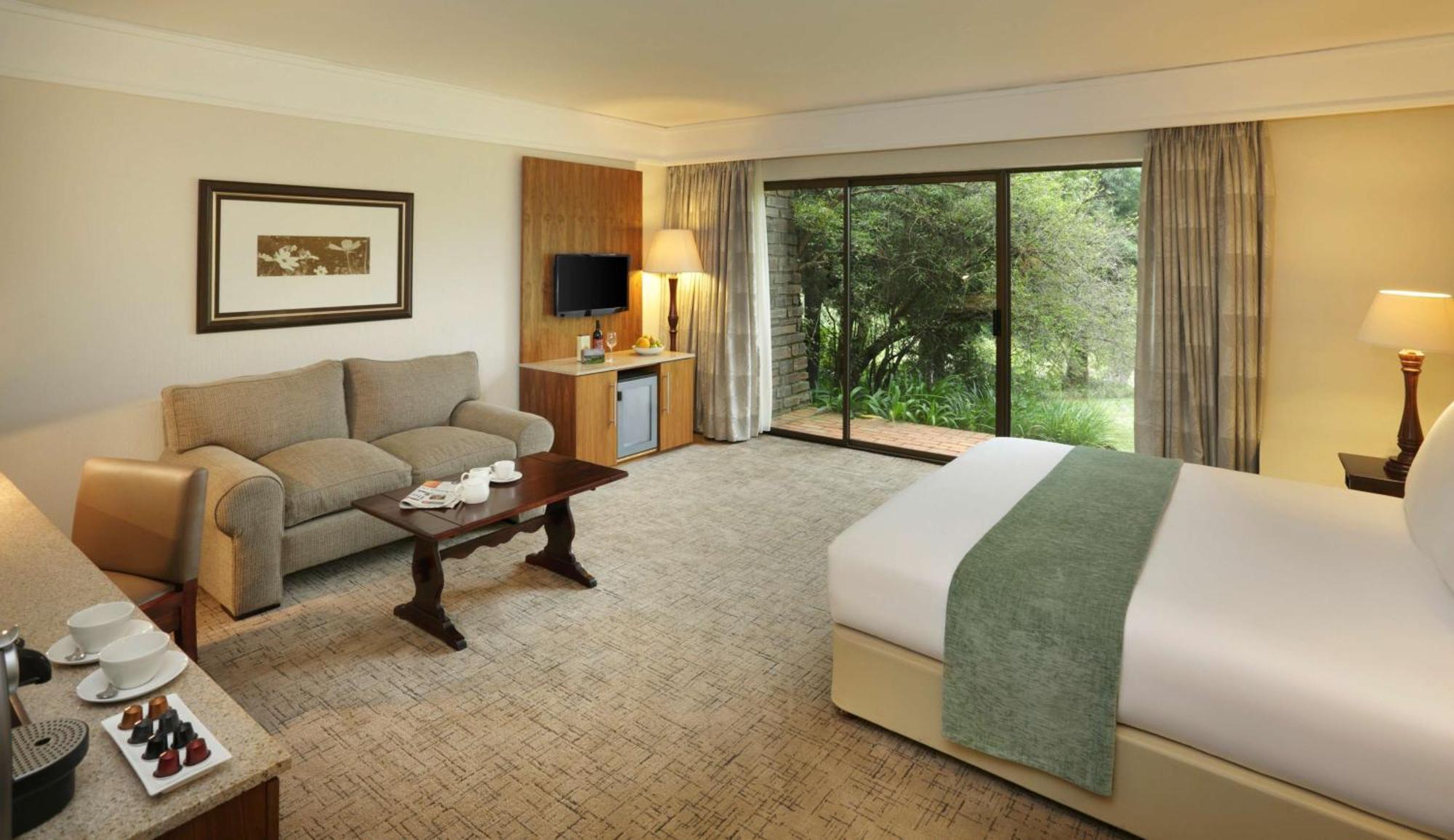Drakensberg Sun Resort Cathkin Park Экстерьер фото