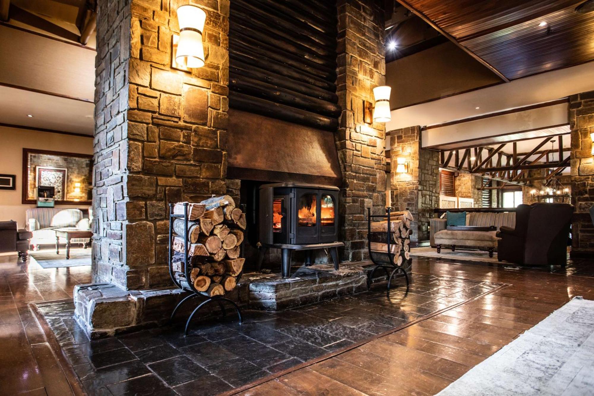 Drakensberg Sun Resort Cathkin Park Экстерьер фото