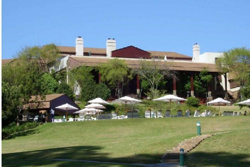Drakensberg Sun Resort Cathkin Park Экстерьер фото